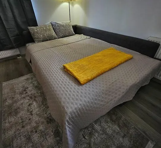 Trendy & Quiet Urban Oasis Flat 아파트 *
